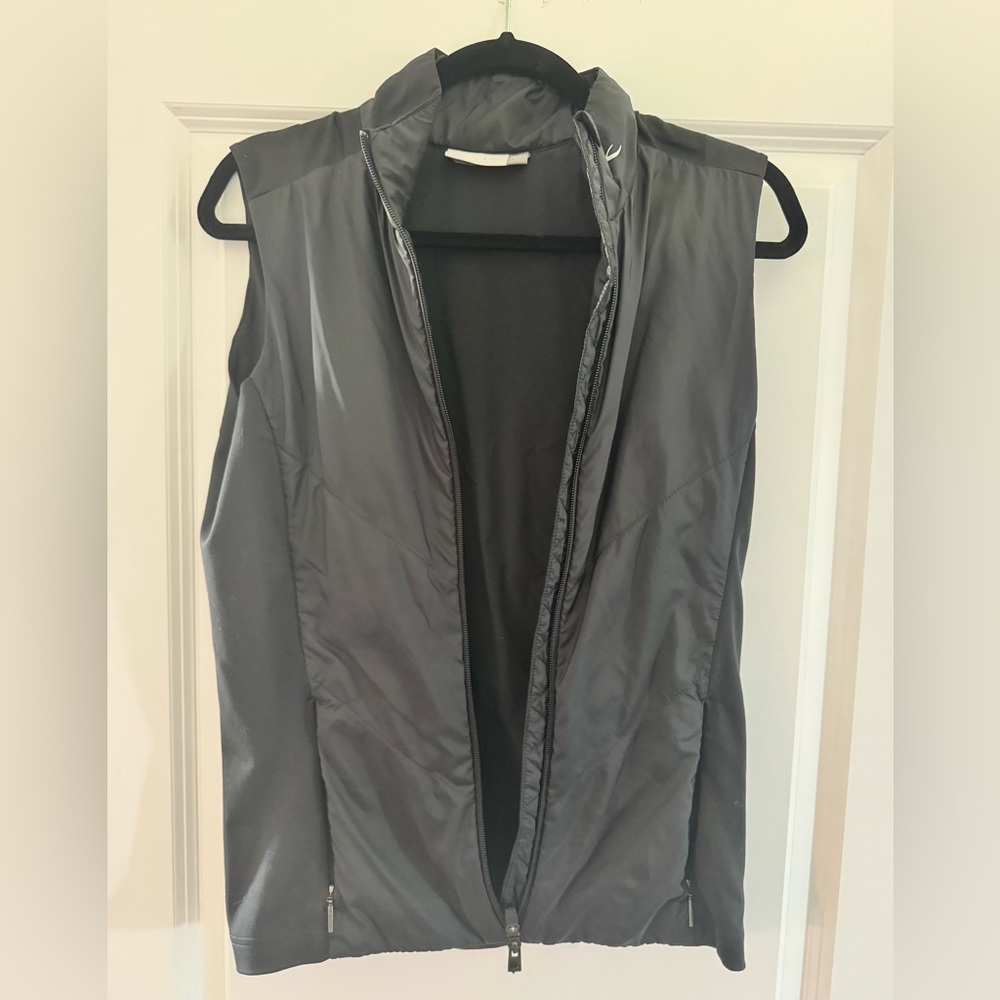 Women's black Vest